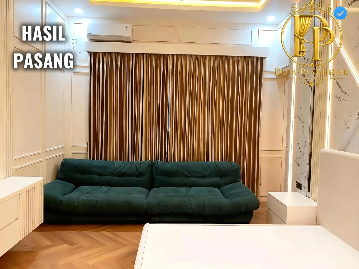 Gorden ruang keluarga